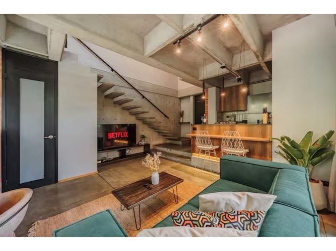 Apartamento de 1 alcoba en venta en Lalinde, Medellín, 72 m² · foto 2 de 24