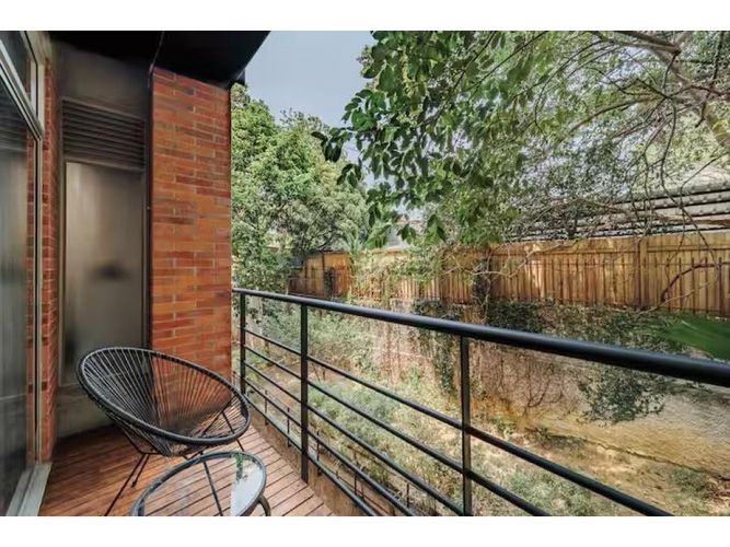 Apartamento de 1 alcoba en venta en Lalinde, Medellín, 72 m² · foto 18 de 24