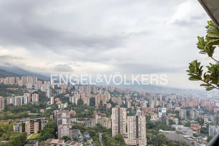 Apartamento de 2 alcobas en venta en Altos Del Poblado, Medellín, 141 m² · foto 12 de 12