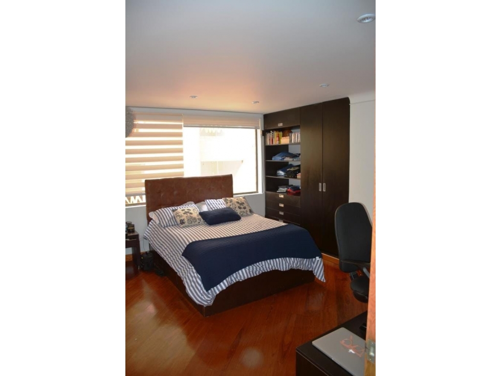 Apartamento en venta en La Carolina, Bogotá · foto 5 de 17