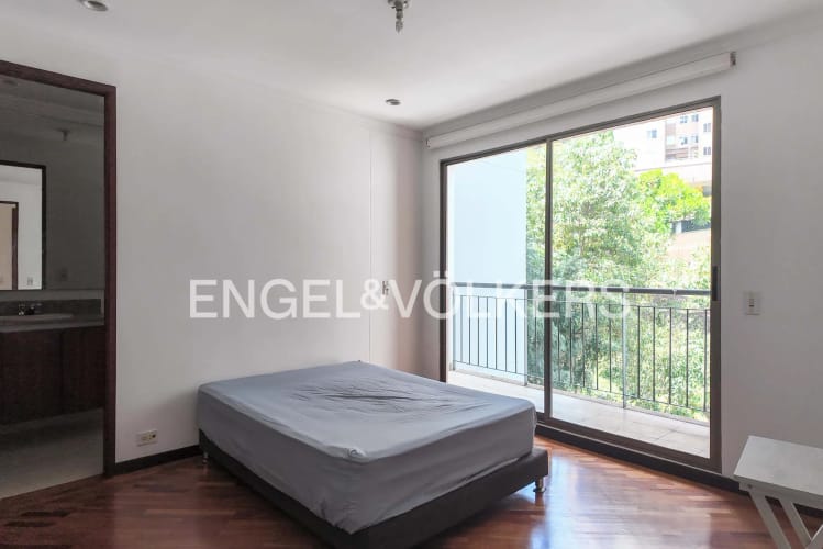 Apartamento en venta en Las Lomas No.1, Medellín · foto 16 de 24