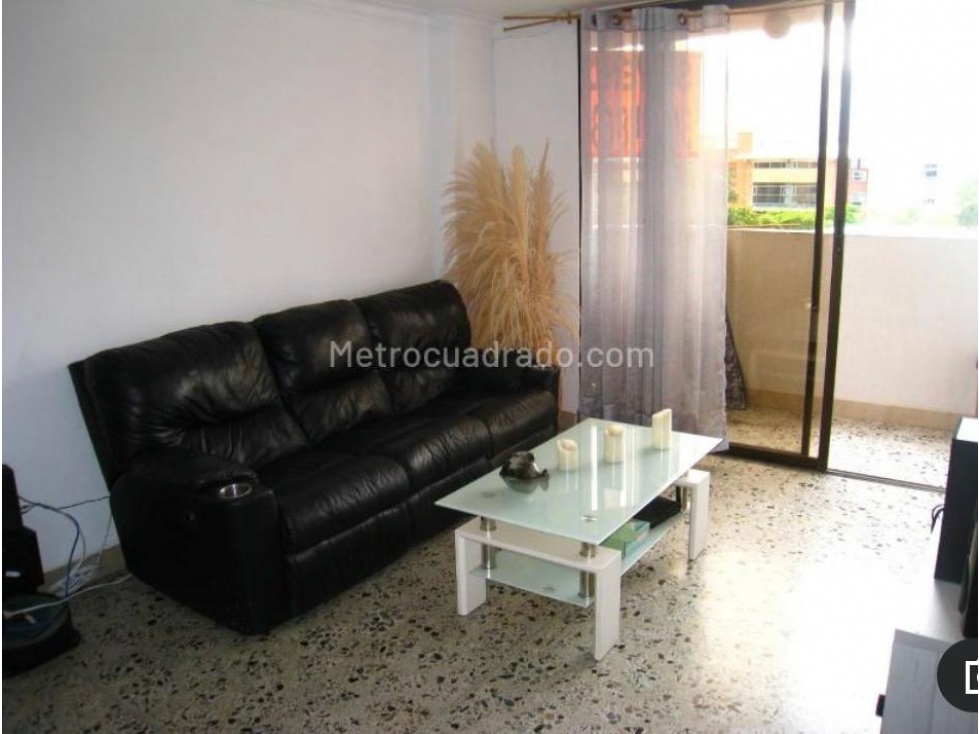 Apartamento en venta en Los Colores, Medellín · foto 2 de 11