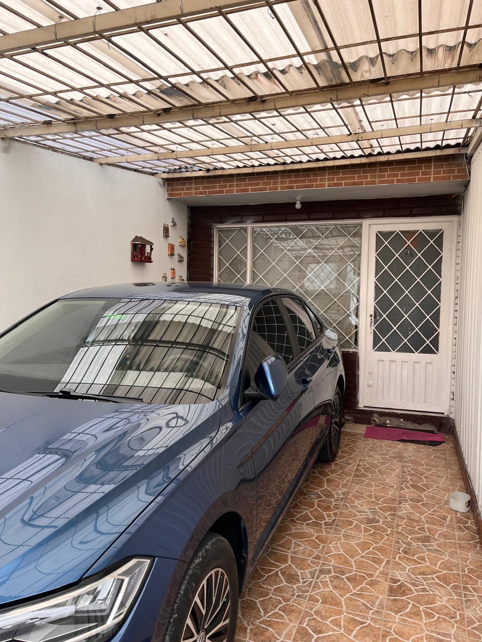 Casa en venta en Engativá, Bogotá · foto 2 de 19