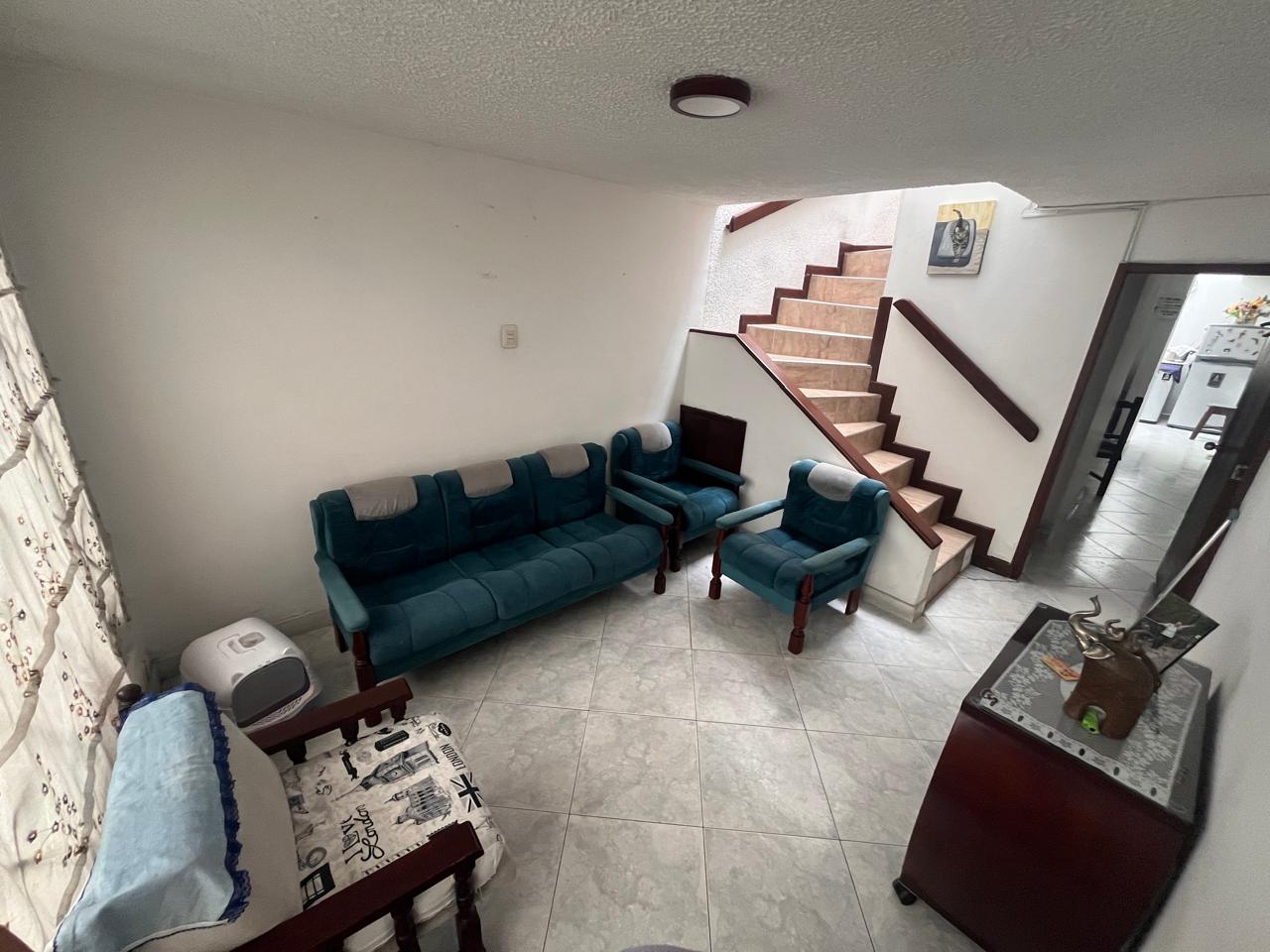 Casa en venta en Engativá, Bogotá · foto 3 de 19
