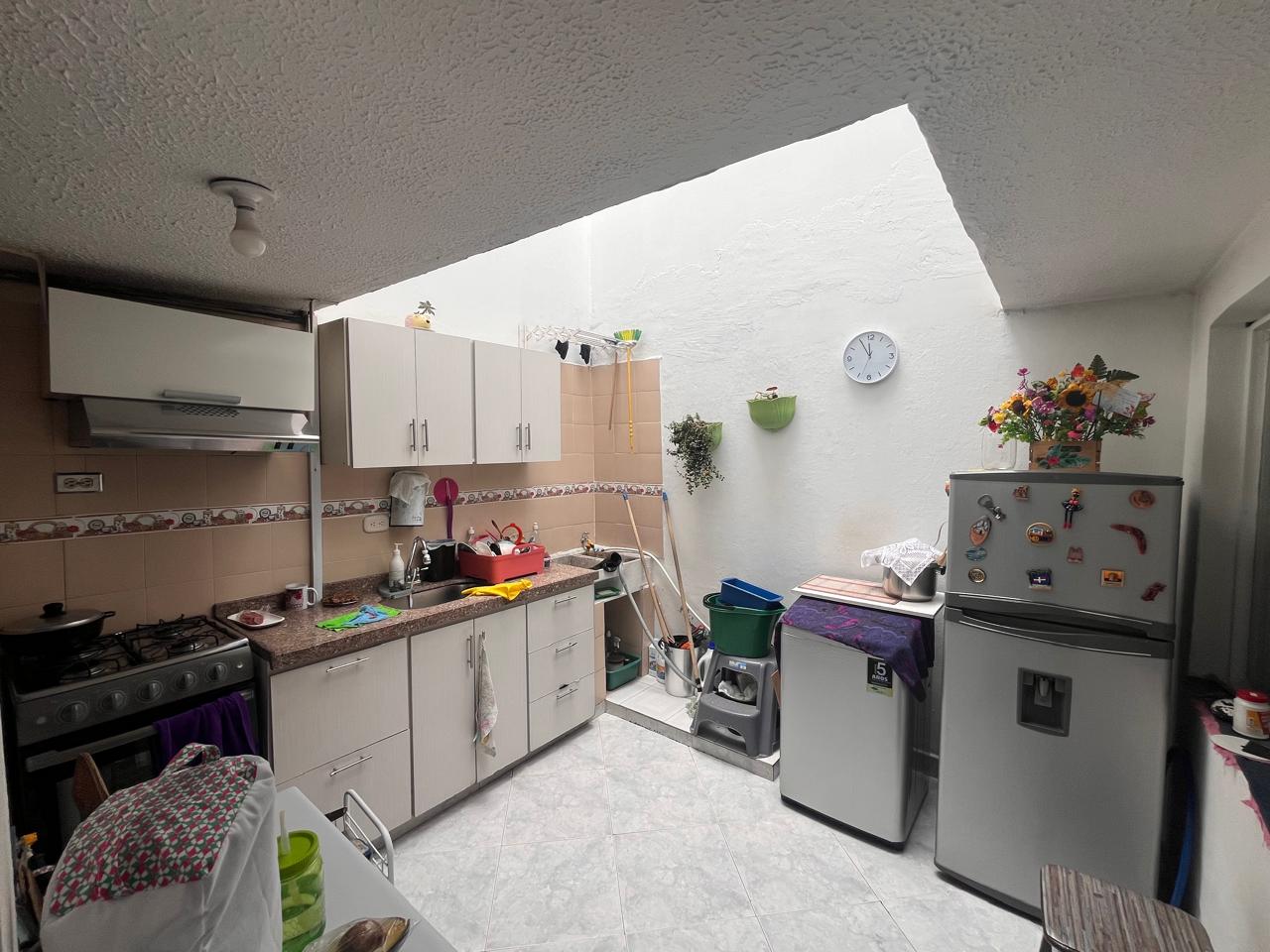 Casa en venta en Engativá, Bogotá · foto 6 de 19