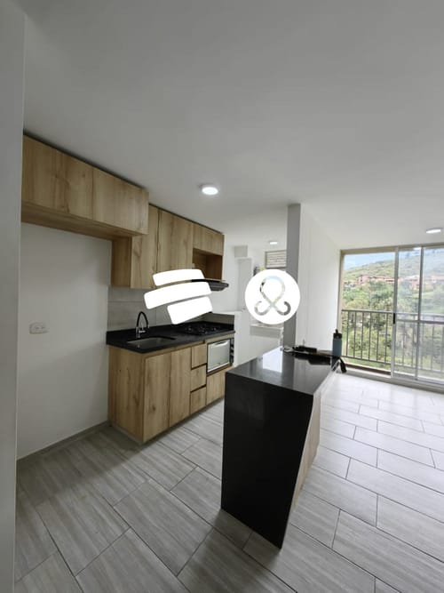 Apartamento de 2 alcobas en venta en Machado, Copacabana, 58 m² · foto 2 de 13