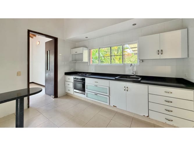 Casa de 4 alcobas en venta en La Morada, Jamundí, 311 m² · foto 10 de 24