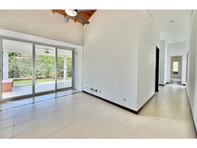 Casa de 4 alcobas en venta en La Morada, Jamundí, 311 m² · foto 14 de 24