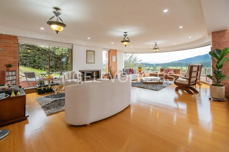 Casa de 3 alcobas en venta en Aposentos, Sopó, 340 m² · foto 5 de 20