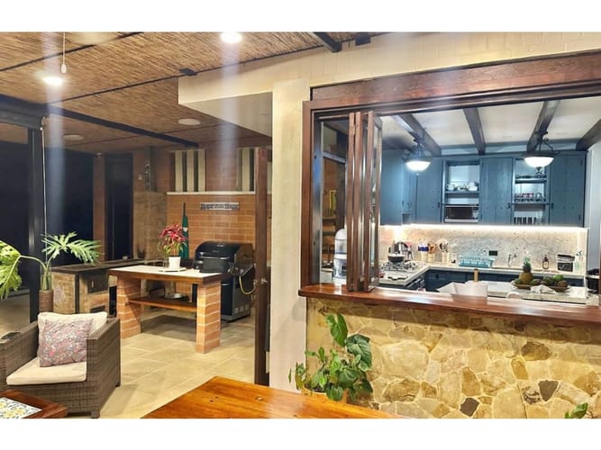 Casa de 4 alcobas en venta en Verde Horizonte, Jamundí, 324 m² · foto 11 de 24