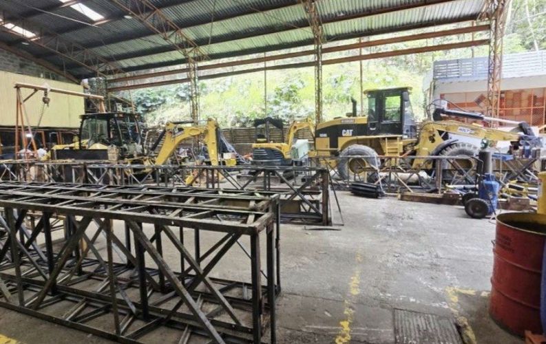 Bodega en venta en Las Vegas, Envigado, 775 m² · foto 3 de 6
