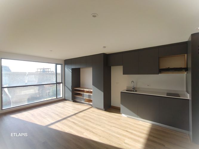 Apartaestudio en venta en Centro Internacional, Bogotá, 31 m² · foto 2 de 18