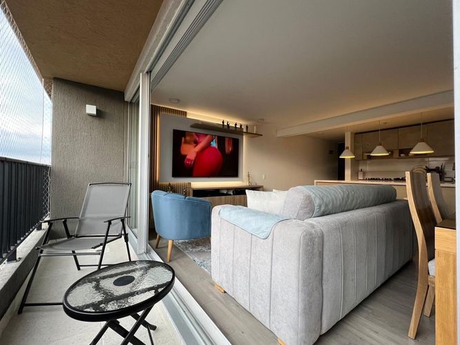 Apartamento de 3 alcobas en venta en Gran Granada, Bogotá, 92 m² · foto 2 de 24