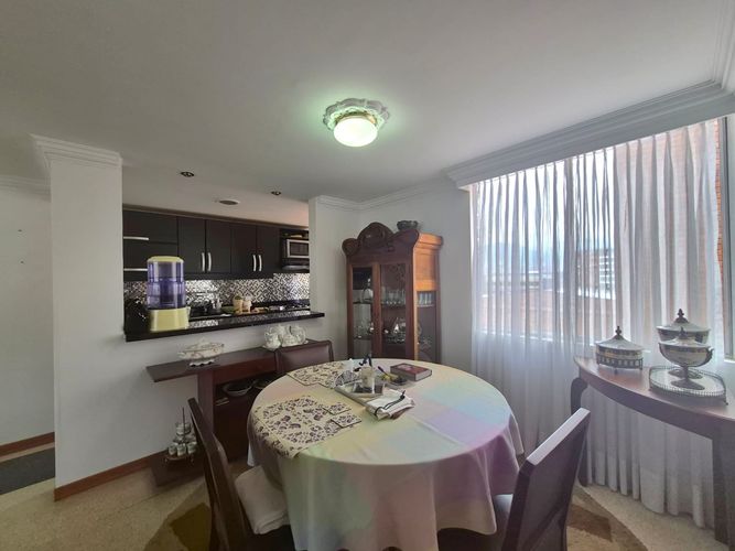 Apartamento en venta en Belén Rosales, Medellín · foto 2 de 9