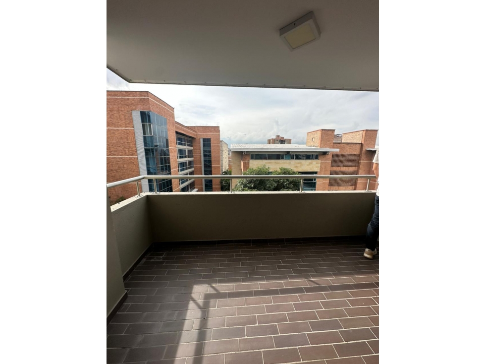 Apartamento en venta en Los Colores, Medellín · foto 5 de 17