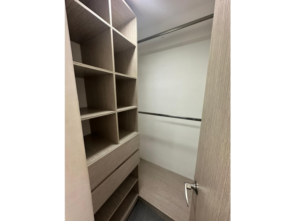 Apartamento en venta en Los Colores, Medellín · foto 16 de 17