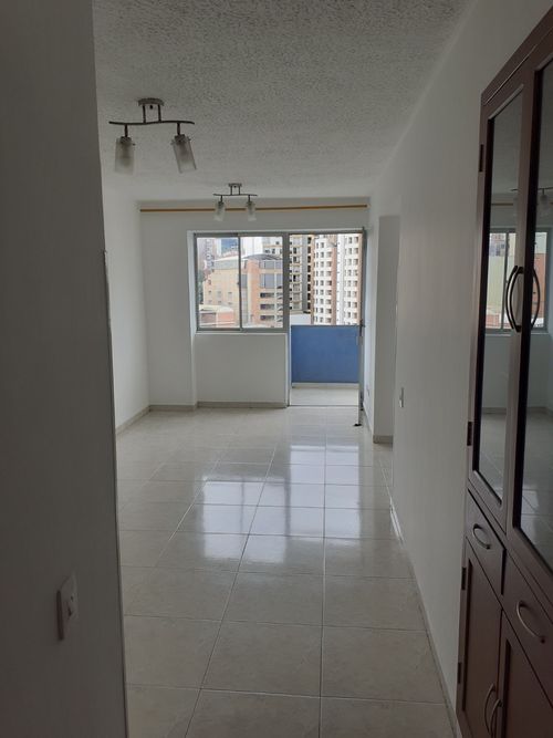 Apartamento de 3 alcobas en venta en Nuevo Sotomayor, Bucaramanga, 87 m² · foto 3 de 16