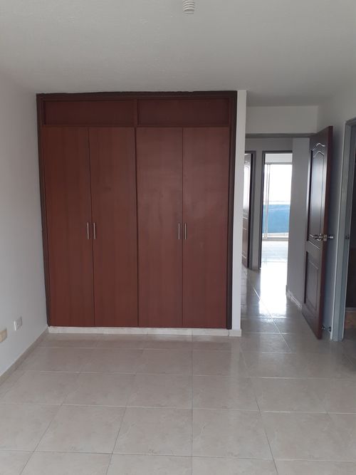 Apartamento de 3 alcobas en venta en Nuevo Sotomayor, Bucaramanga, 87 m² · foto 9 de 16