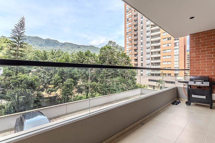 Apartamento de 2 alcobas en venta en Cumbres, Envigado, 136 m² · foto 8 de 18