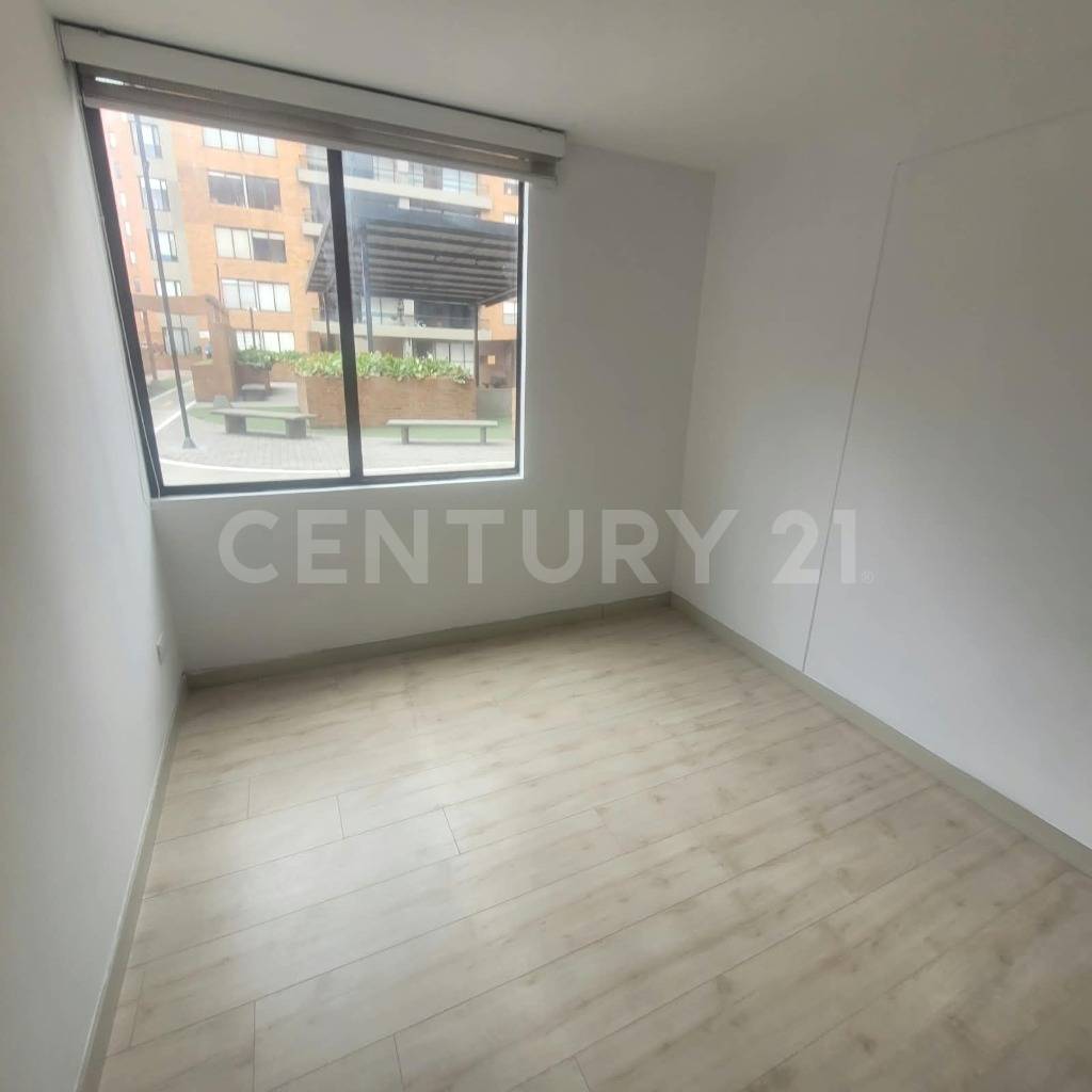 Apartamento en arriendo en Hayuelos, Bogotá · foto 5 de 14