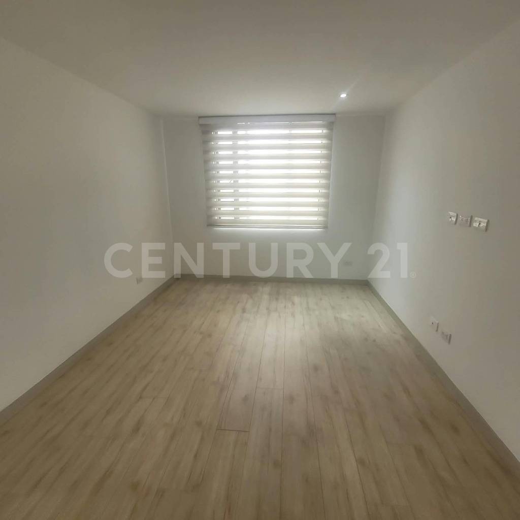 Apartamento en arriendo en Hayuelos, Bogotá · foto 12 de 14