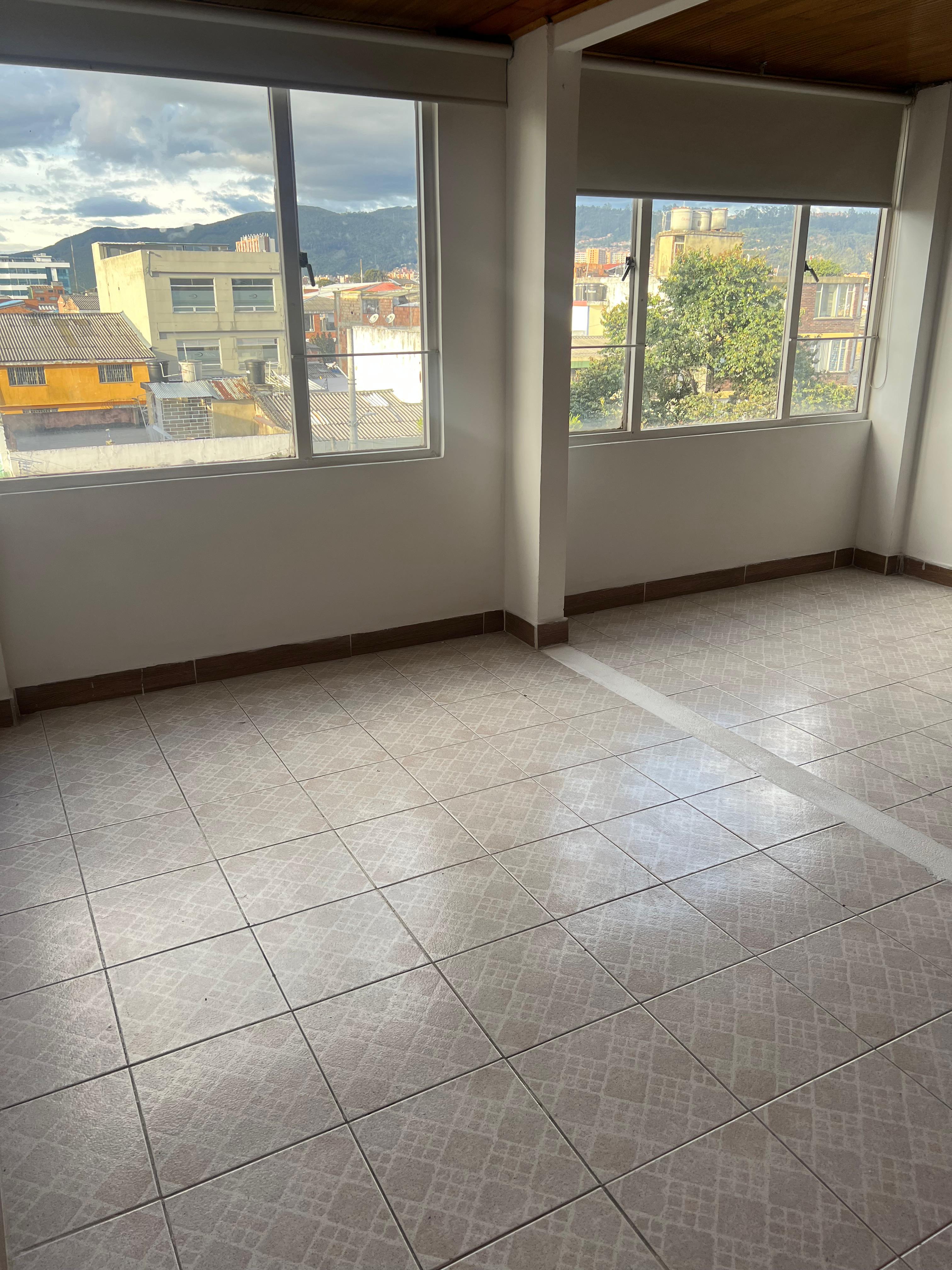 Apartamento en arriendo en Estrella Del Norte, Bogotá · foto 14 de 16