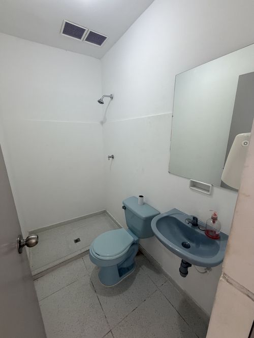 Casa de 5 alcobas en arriendo en Santa Isabel, Cali, 350 m² · foto 11 de 24
