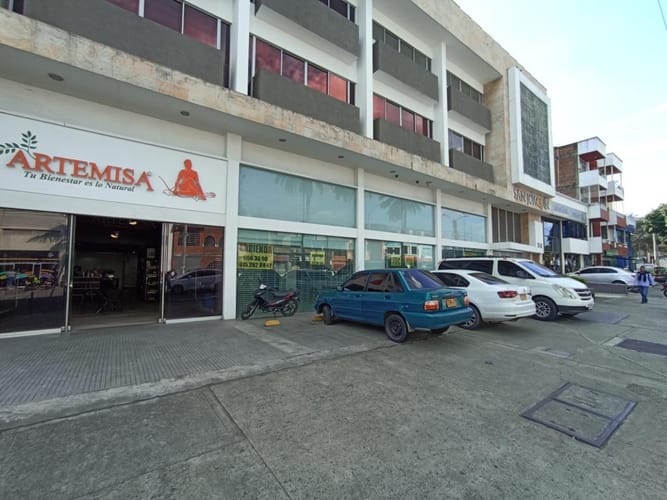 Oficina en arriendo en San Fernando Viejo, Cali, 244 m² · foto 2 de 15