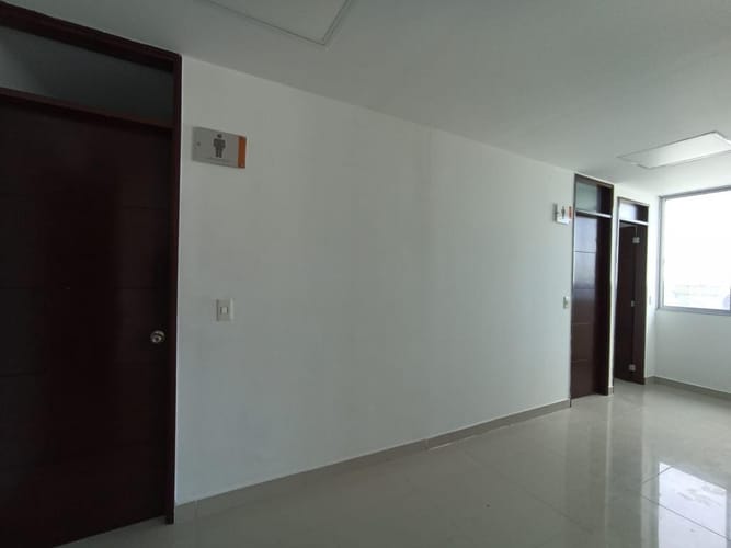Oficina en arriendo en San Fernando Viejo, Cali, 244 m² · foto 6 de 15
