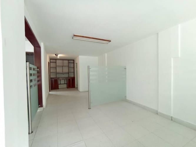 Oficina en arriendo en Versalles, Cali, 80 m² · foto 9 de 12