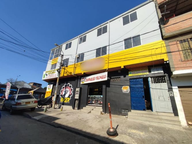 Edificio en arriendo en Guayaquil, Cali, 227 m² · foto 2 de 17