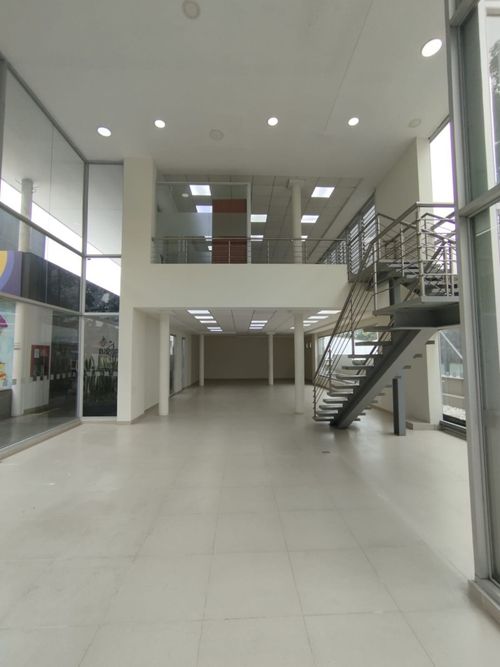 Local en arriendo en Ciudad Jardin, Cali, 272 m² · foto 5 de 24