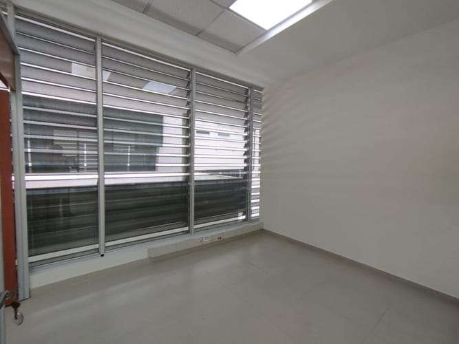 Local en arriendo en Ciudad Jardin, Cali, 272 m² · foto 18 de 24