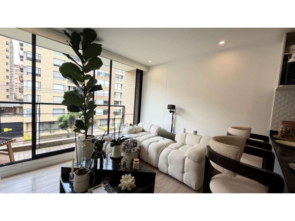Apartamento de 1 habitación en arriendo en Cedritos, Bogotá — imagen 1 de 16