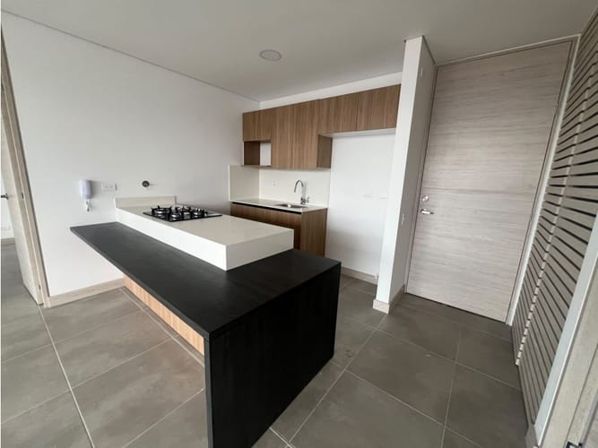 Apartamento de 2 alcobas en arriendo en Los Balsos, Medellín, 89 m² · foto 4 de 20