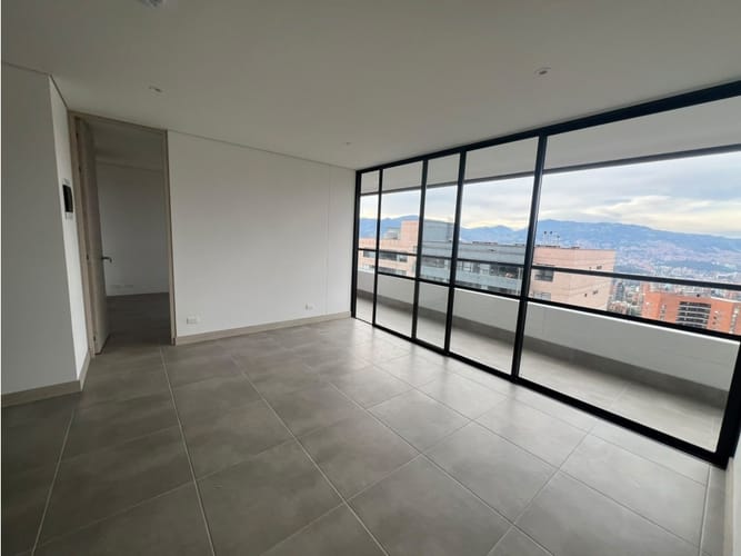 Apartamento de 2 alcobas en arriendo en Los Balsos, Medellín, 89 m² · foto 5 de 20
