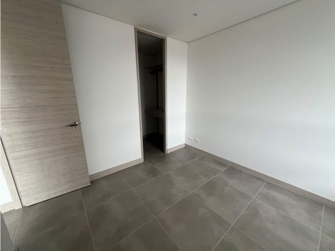 Apartamento de 2 alcobas en arriendo en Los Balsos, Medellín, 89 m² · foto 13 de 20