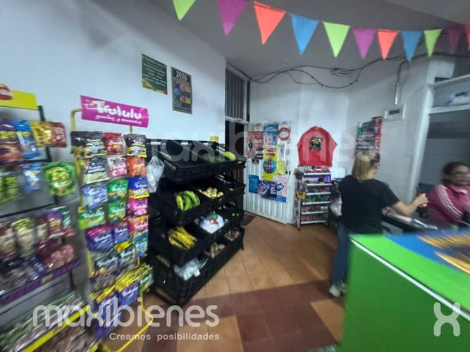 Local en venta en Cabecera Urbana San Cristobal, Medellín, 70 m² · foto 2 de 6