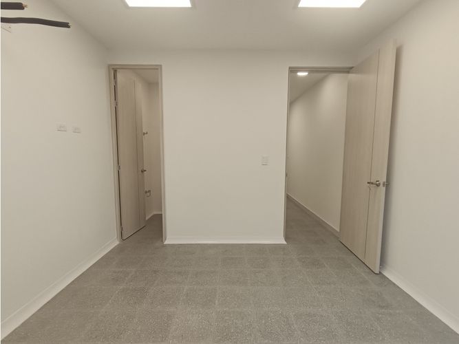 Oficina en arriendo en El Diamante 2, Medellín, 25 m² · foto 11 de 14