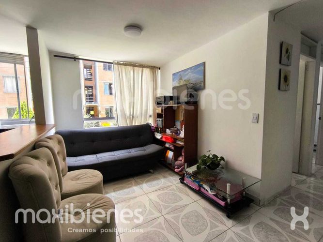 Apartamento de 3 alcobas en venta en Monteclaro, Medellín, 45 m² · foto 2 de 14