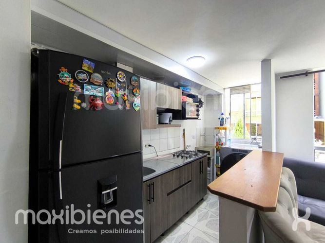 Apartamento de 3 alcobas en venta en Monteclaro, Medellín, 45 m² · foto 5 de 14