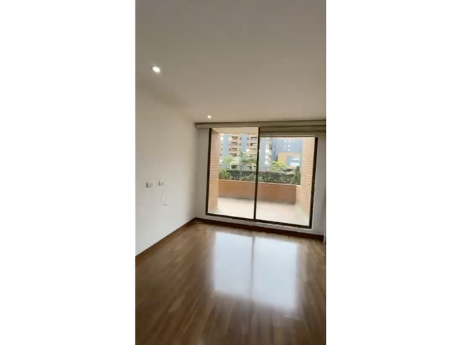 Apartamento de 3 alcobas en venta en Colina Campestre, Bogotá, 112 m² · foto 4 de 24