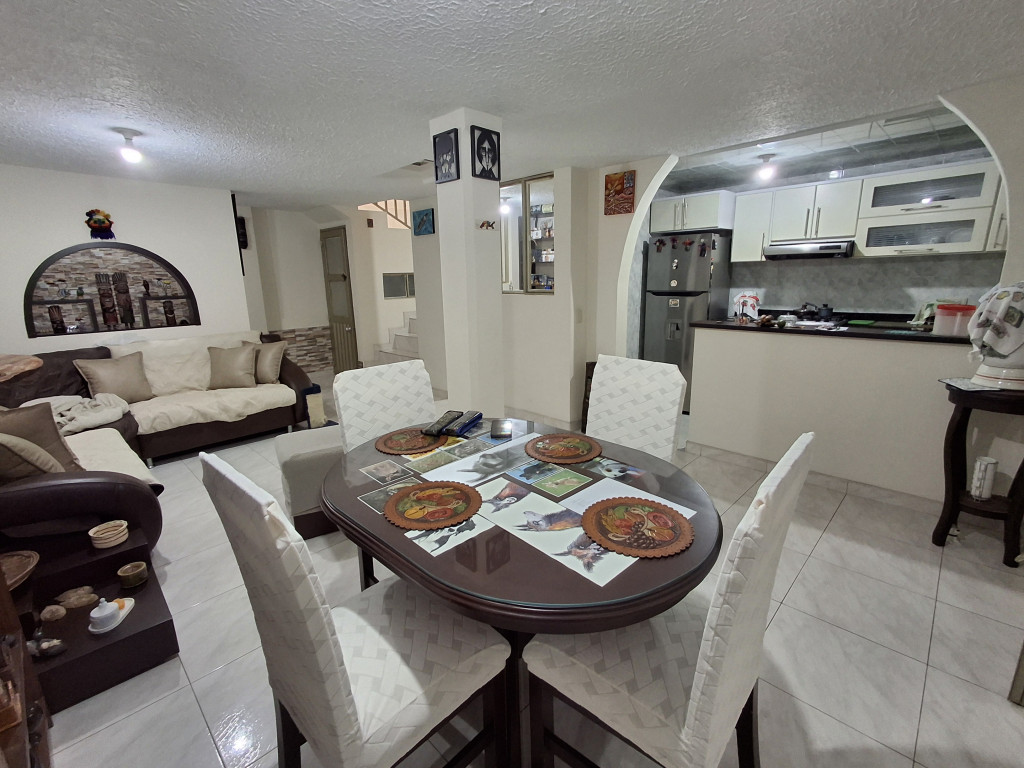 Casa en venta en Santa Matilde, Bogotá · foto 2 de 15