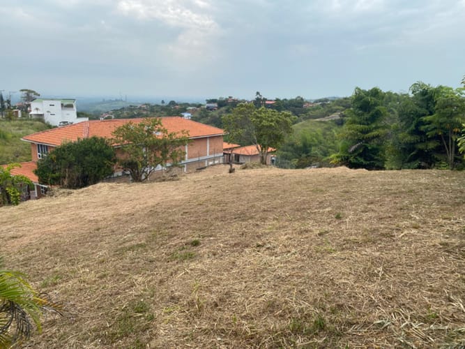 Lote en venta en Potrerito, Jamundí, 1700 m² · foto 3 de 11