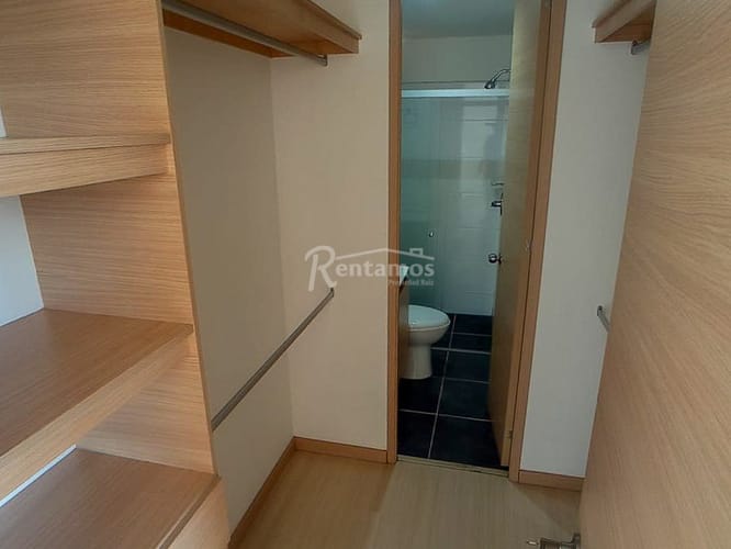 Apartamento de 2 alcobas en arriendo en Loma Del Esmeraldal, Medellín, 84 m² · foto 21 de 24