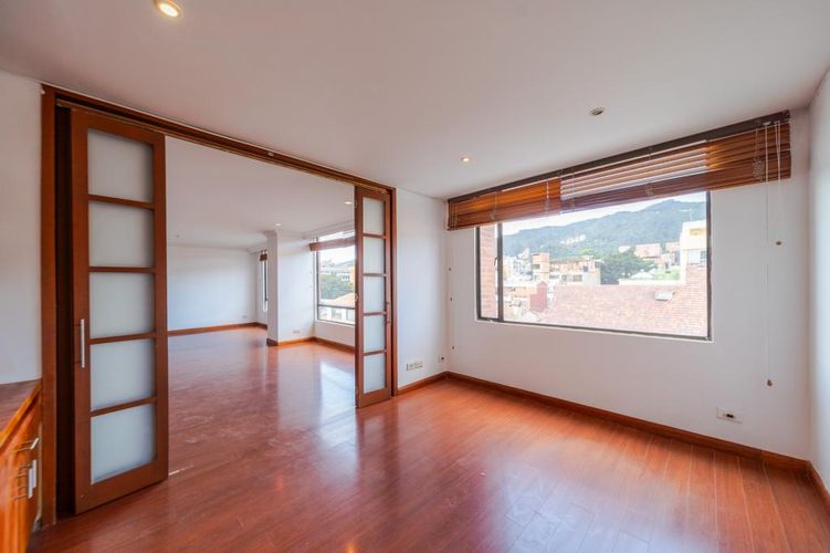 Apartamento de 3 alcobas en arriendo en Santa Barbara Central, Bogotá, 142 m² · foto 6 de 24
