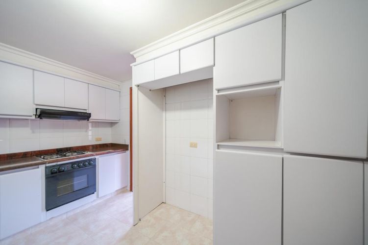 Apartamento de 3 alcobas en arriendo en Santa Barbara Central, Bogotá, 142 m² · foto 10 de 24