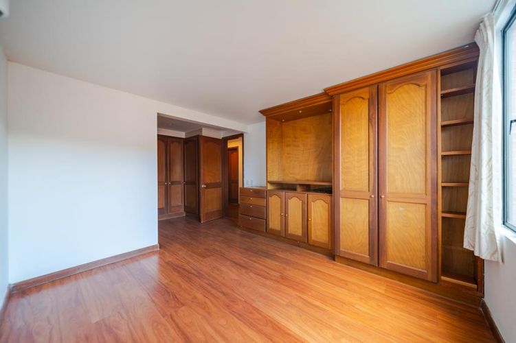 Apartamento de 3 alcobas en arriendo en Santa Barbara Central, Bogotá, 142 m² · foto 15 de 24
