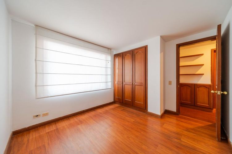 Apartamento de 3 alcobas en arriendo en Santa Barbara Central, Bogotá, 142 m² · foto 23 de 24