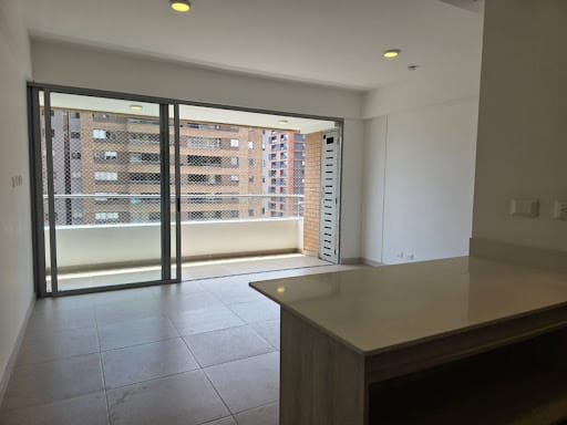 Apartamento de 2 alcobas en venta en Ciudad Del Río, Medellín, 73 m² · foto 3 de 24
